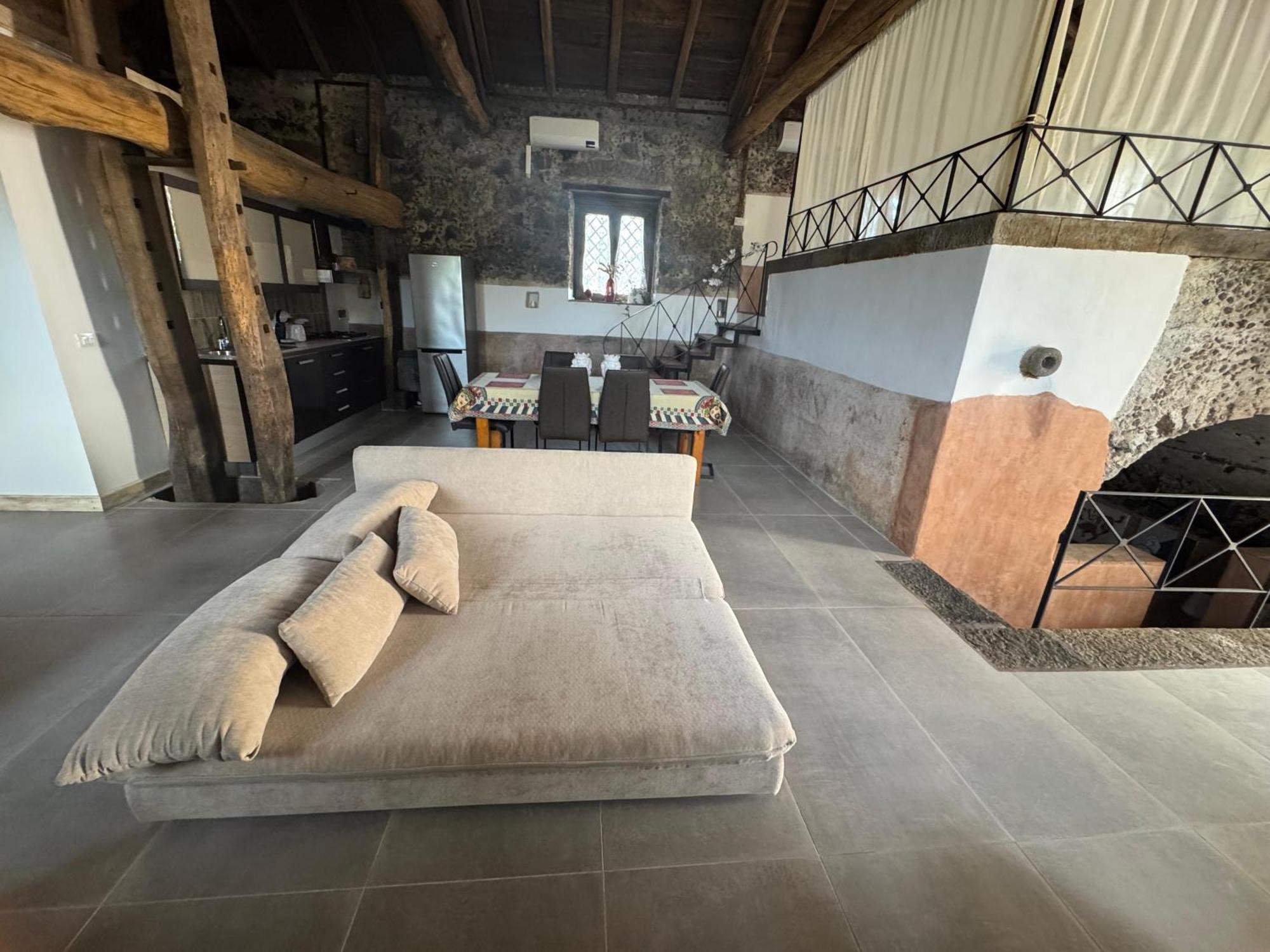 Villa Alessio - Case Vacanza Con Piscina Sull'Etna Puntalazzo Exteriör bild